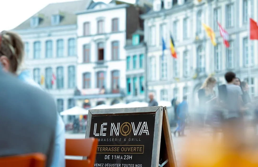 Hotel Grand Place-1